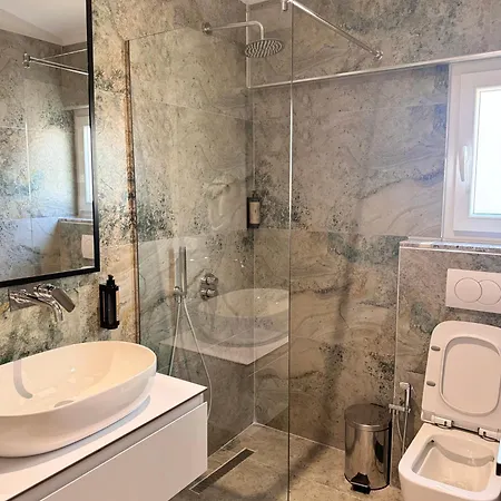 Izi Boutique Apartman *