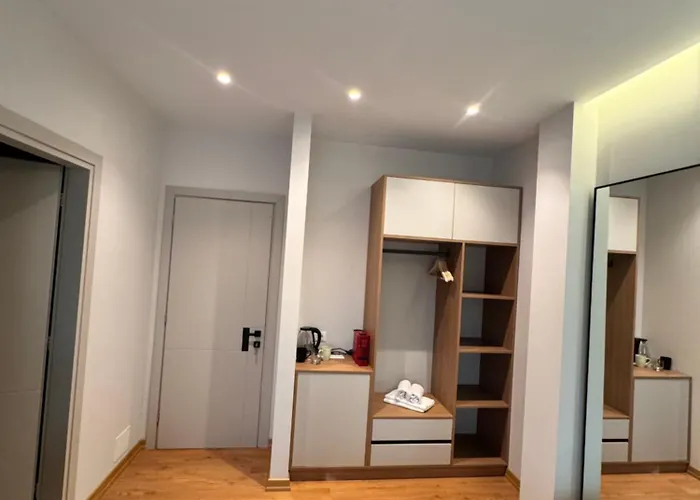 Izi Boutique * Tirana