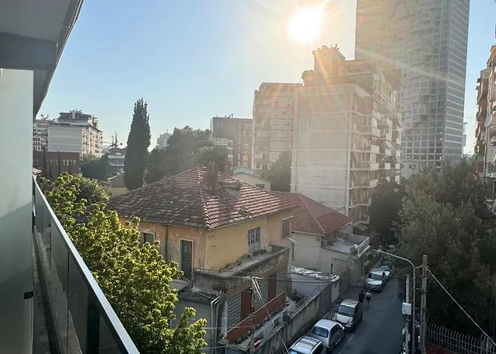 Izi Boutique * Tirana