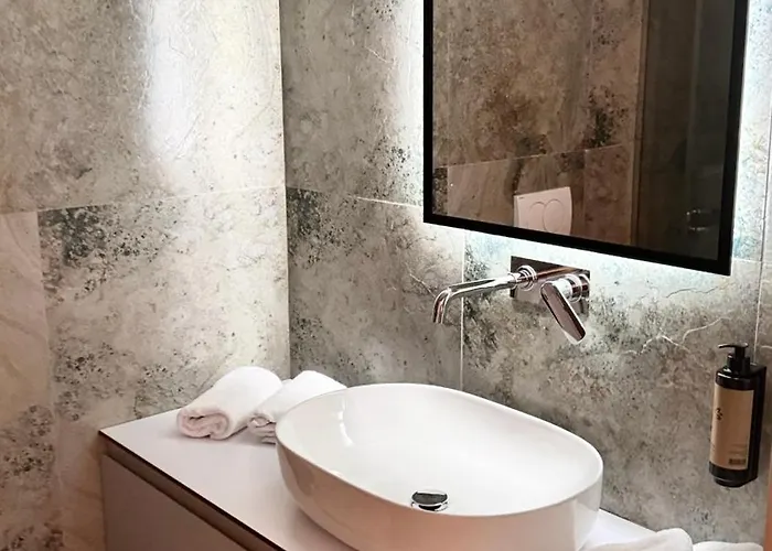 Izi Boutique Apartment *