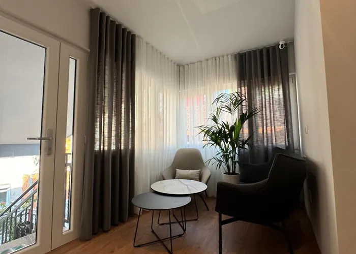 Izi Boutique * Tirana