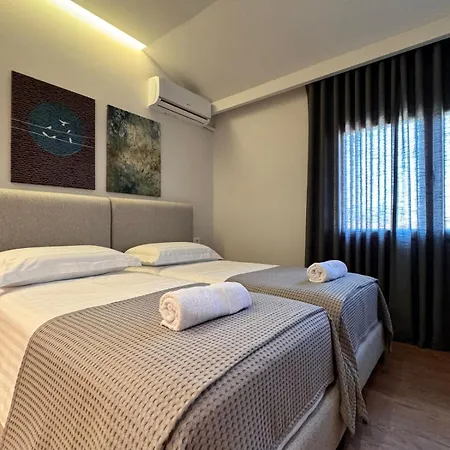 Izi Boutique تيرانا