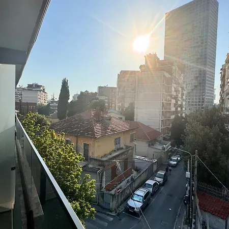 Izi Boutique * تيرانا