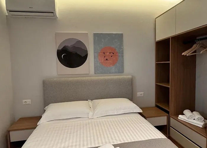 Izi Boutique * Tirana