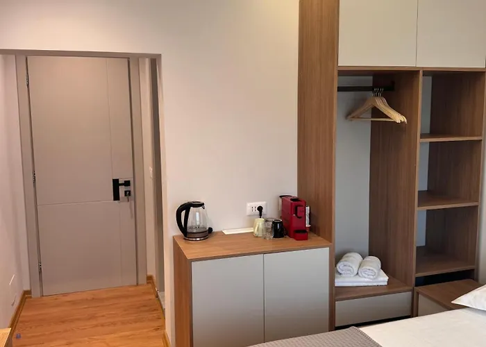 Izi Boutique * Tirana