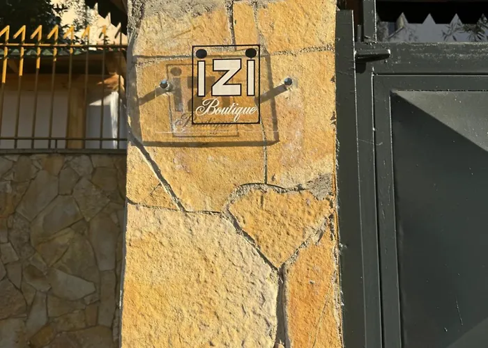 Izi Boutique Apartment *